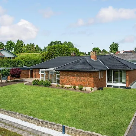 Stunning Home In Krusa With Wifi