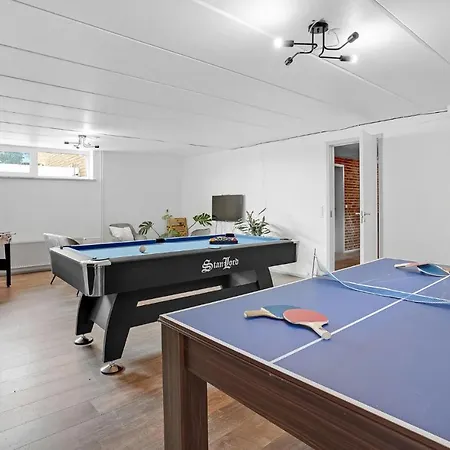 Vakantiehuis Stunning Home In Krusa With Wifi Kruså