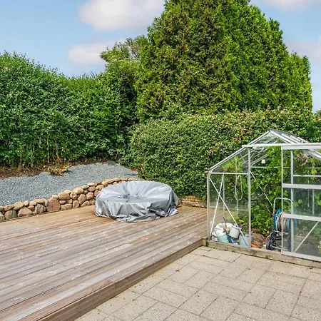 Stunning Home In Krusa With Wifi Kruså