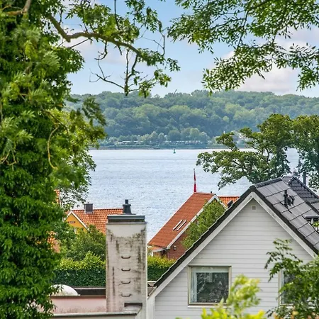 Stunning Home In Krusa With Wifi *